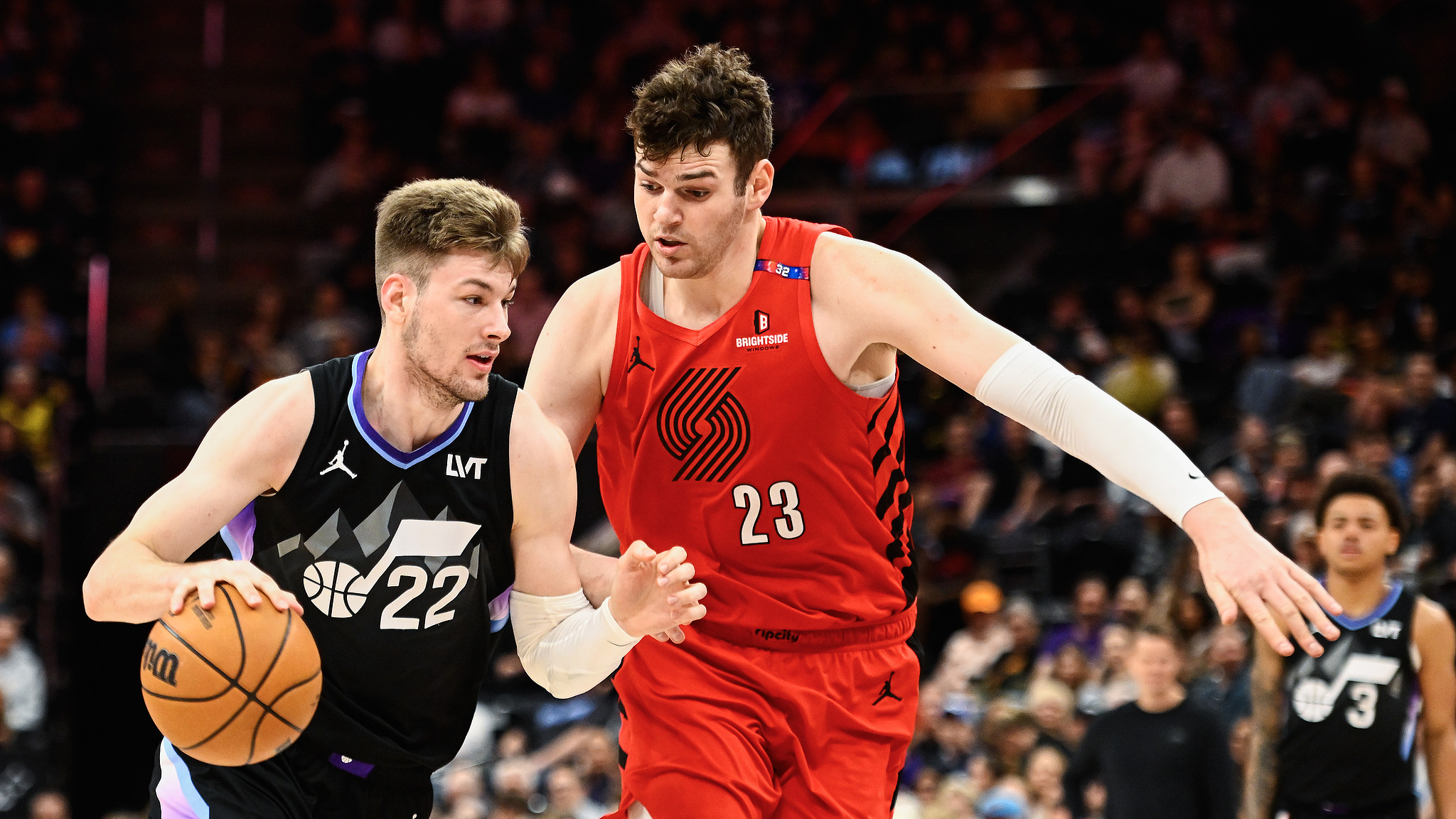 开云官网-爵士惜败掘金,遭遇失利