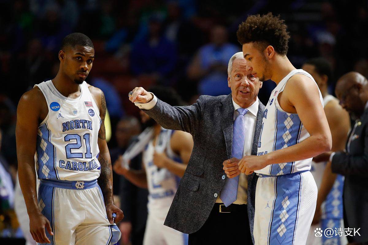 爵士击败掘金，米切尔砍下32分