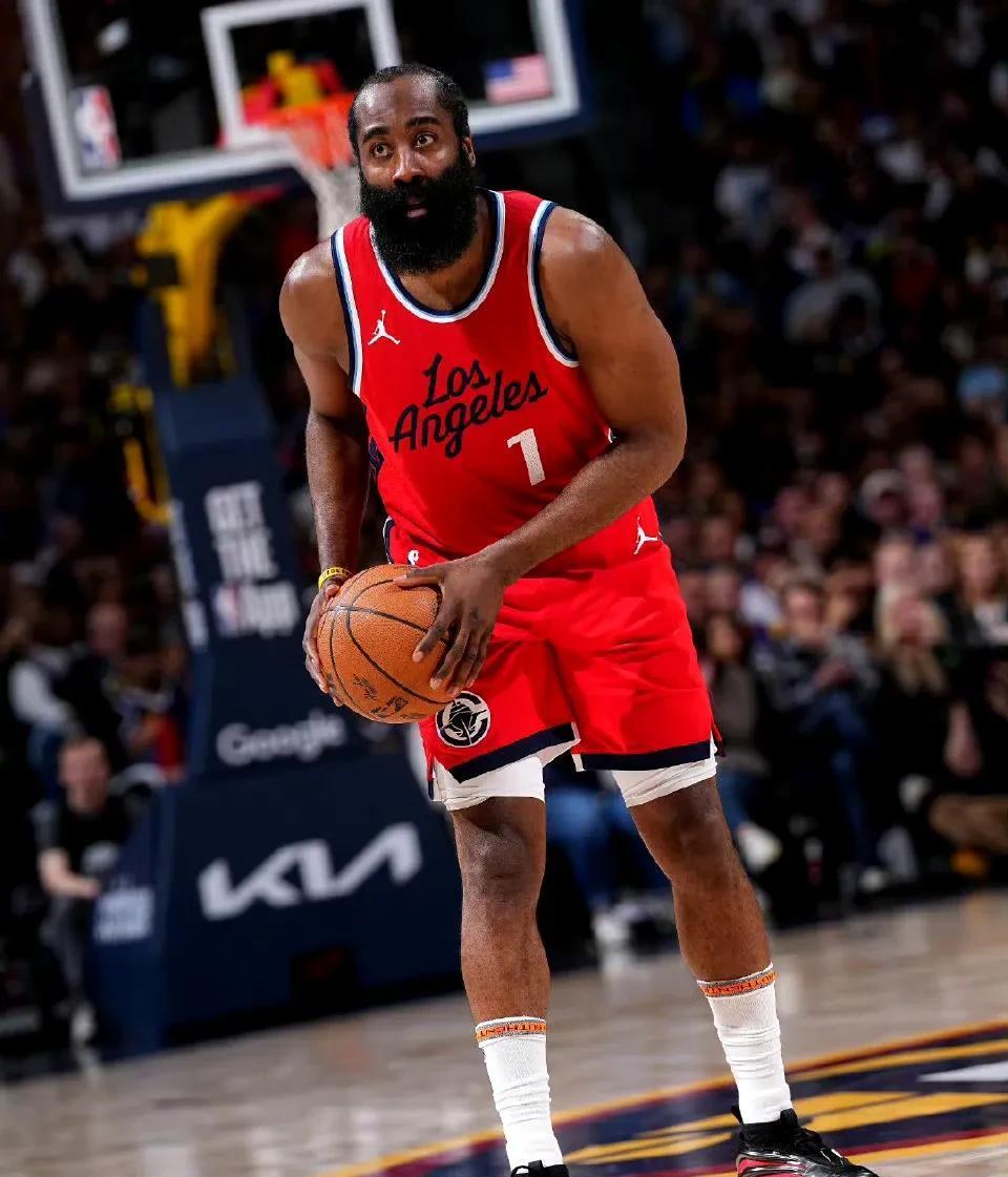 快船擒下热火，莱昂纳德表现出色