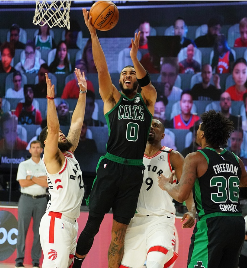 开云体育app-猛龙横扫浙江队，约基奇扛起全队