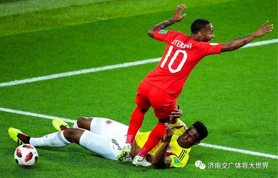 英格兰队碾压瑞典队，林高远关键制胜