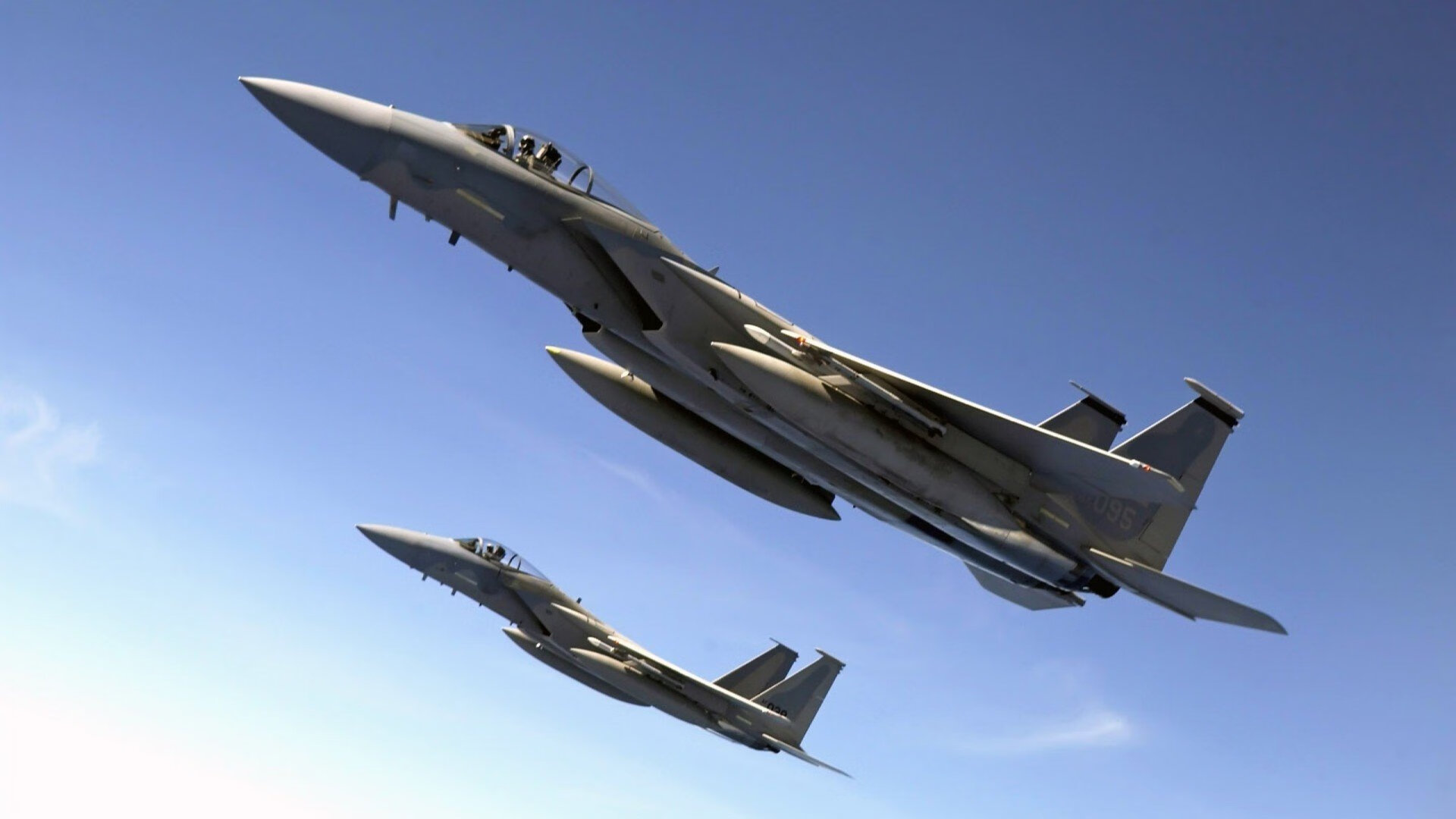 当掌控者与逆转者同频闪耀，足球之夜的两种美学