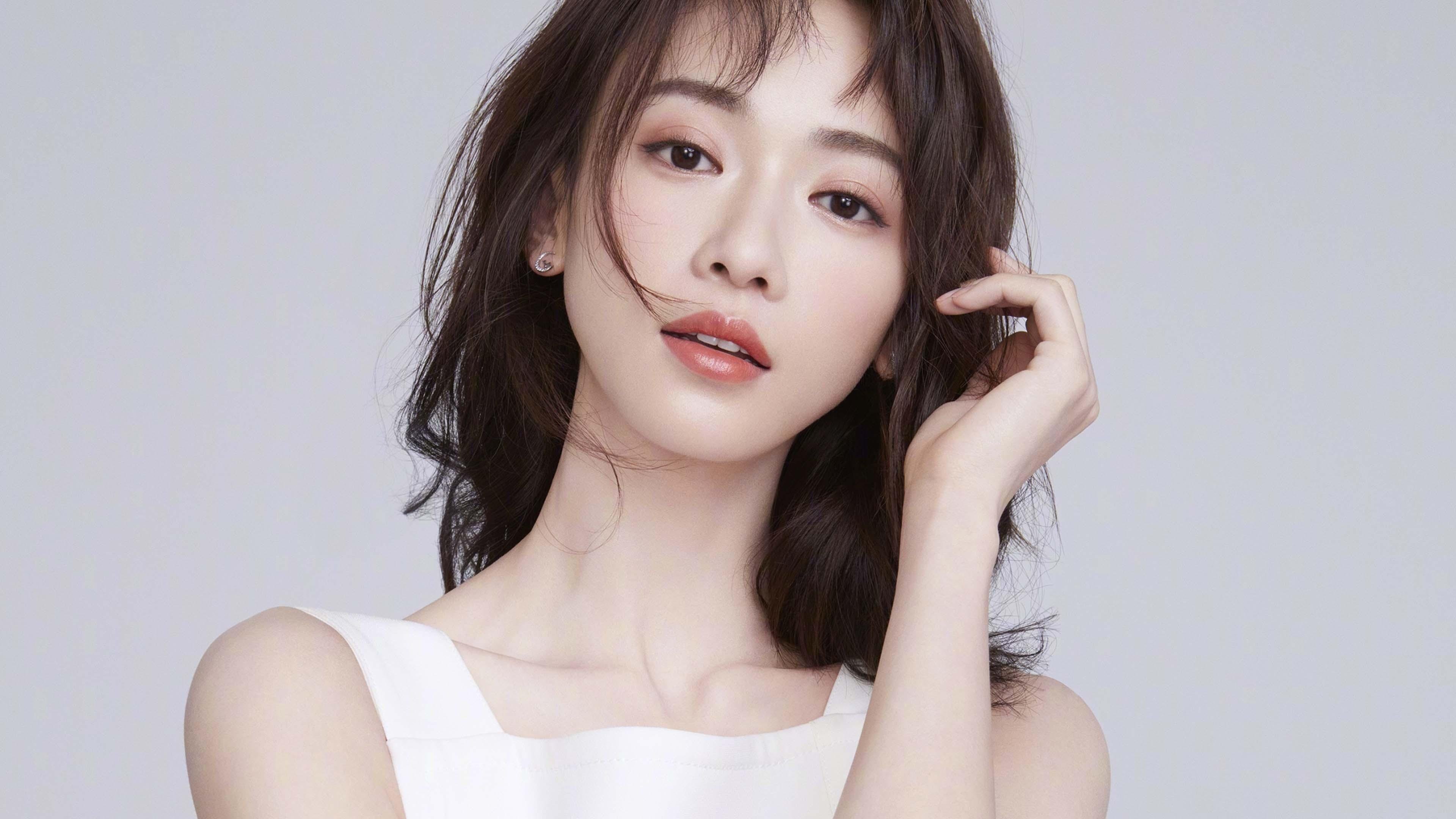 绿茵辩证法,阿尔及利亚的鏖战与卡瓦哈尔的闪耀—论大场面的两种写法