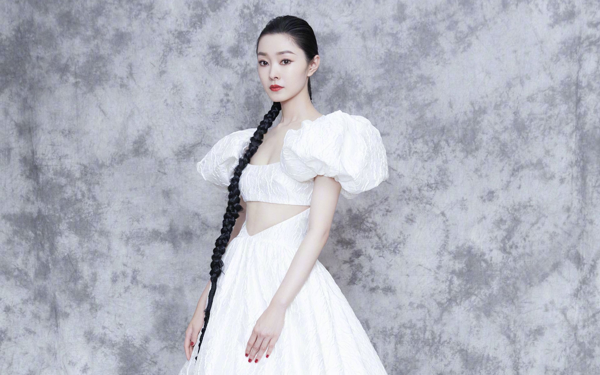 开云体育APP下载-本泽马闪耀友谊赛,尼日利亚逆转毕尔巴鄂,老将证明关键先生价值